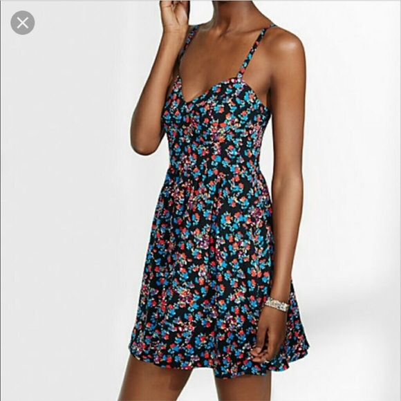 sweetheart neckline sundress